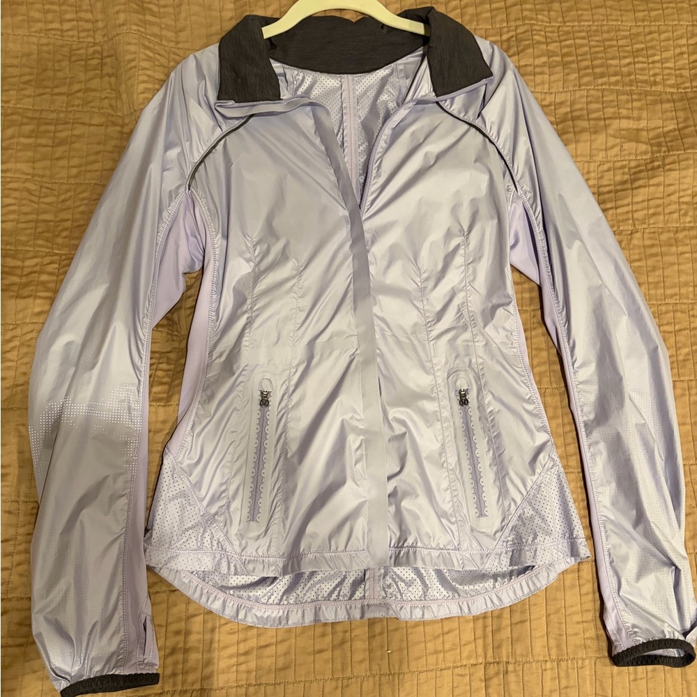 💕Like New Lululenon Light Purple and Gray Rain Jacket